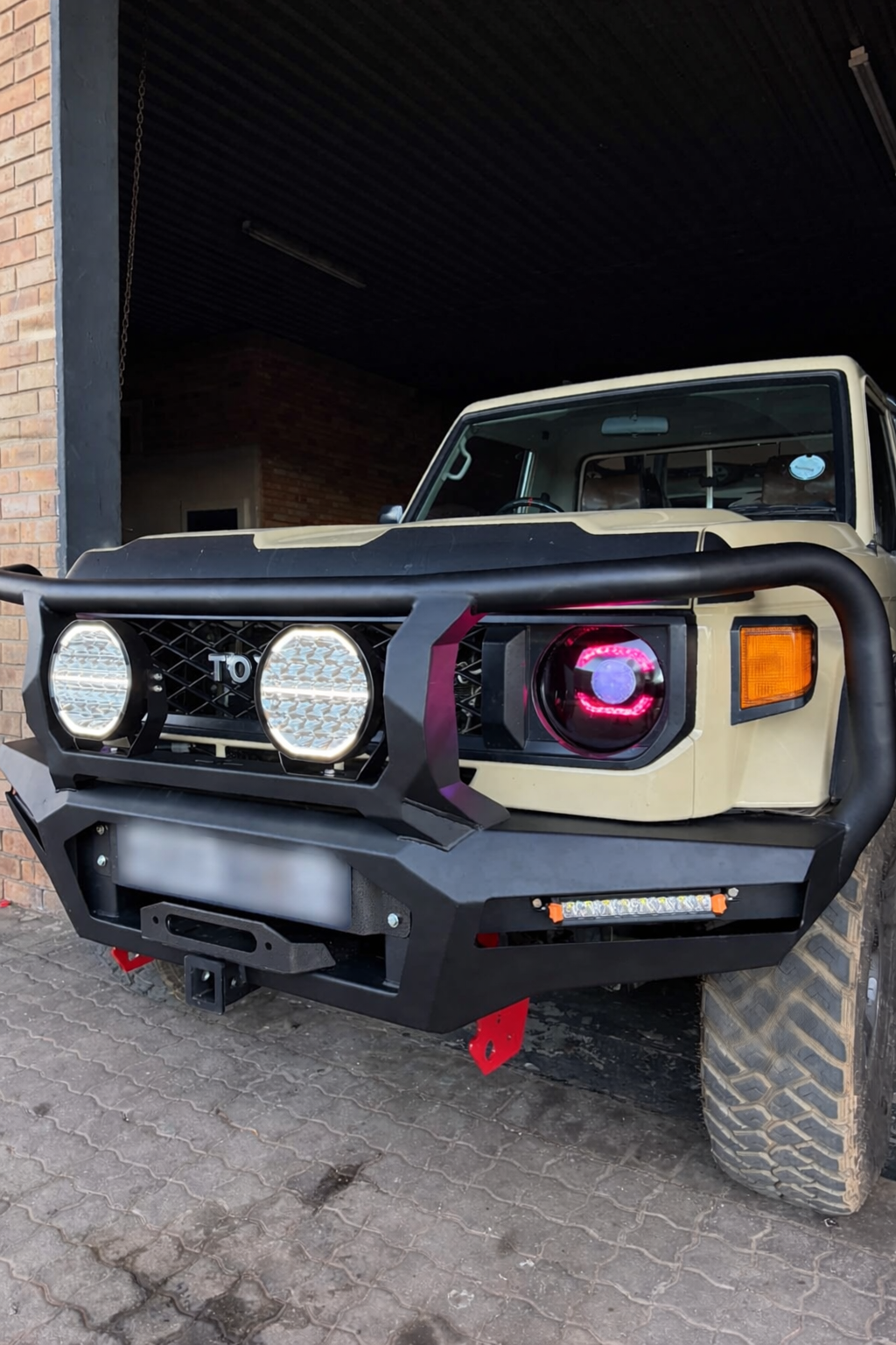 Land Cruiser 76 front replacement bumper full hoops