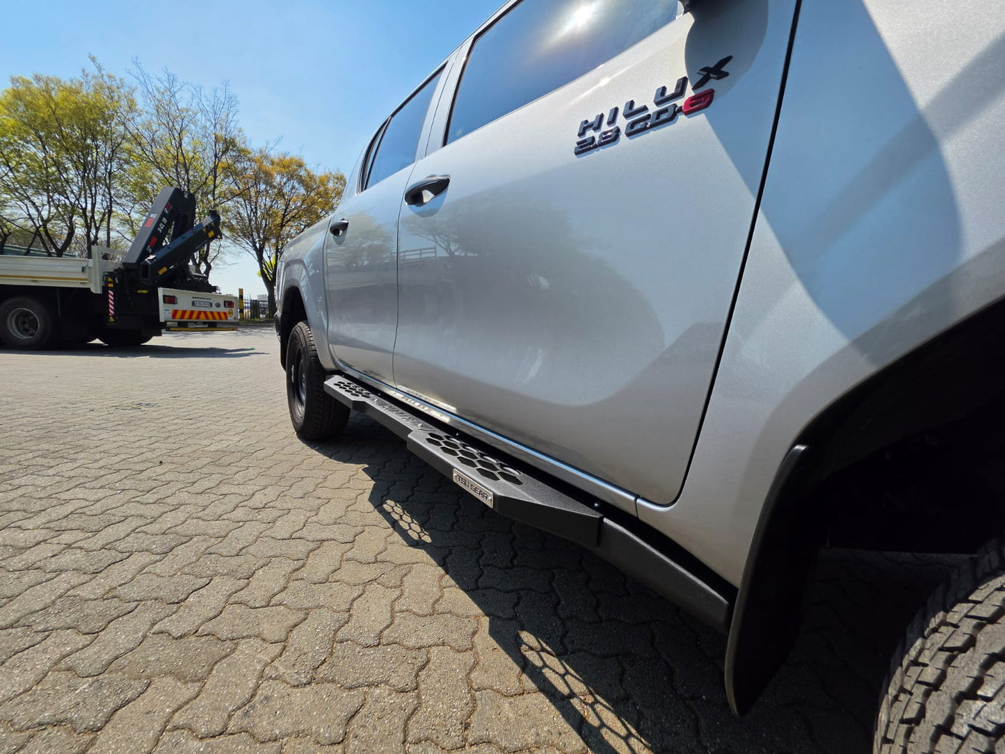 HILUX TRAVO 2026+ ROCKSLIDERS