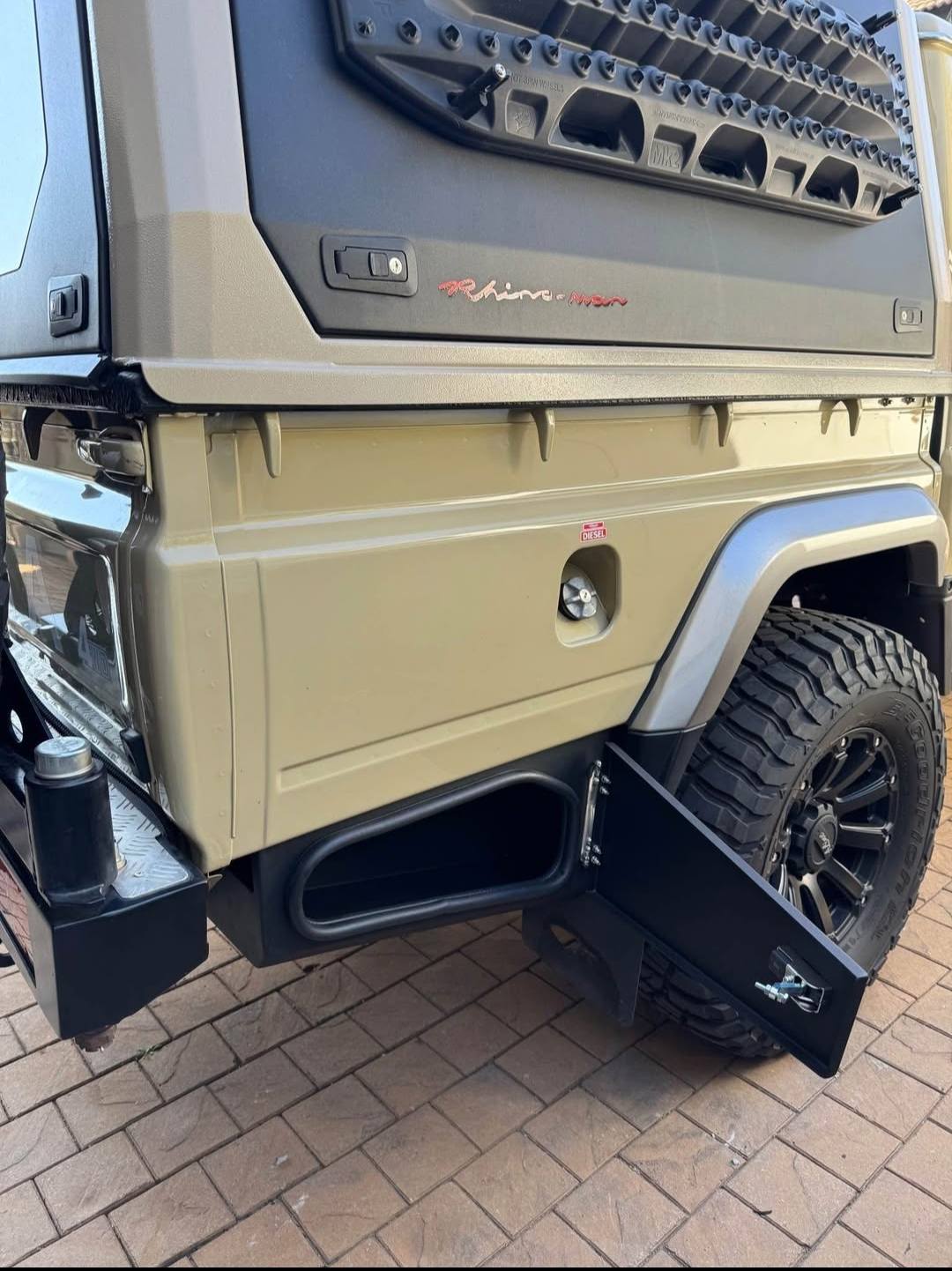 Land Cruiser 79 Series Storage Box - Driver side